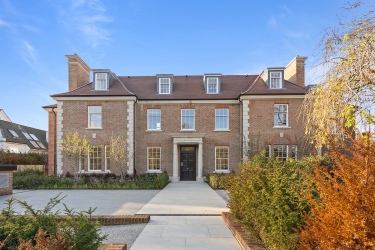 THE BISHOPS AVENUE N2, 